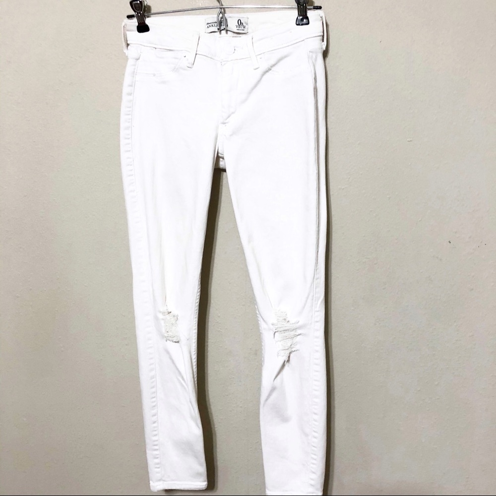 Abercrombie & Fitch Distressed Ankle Jean 0R 25W